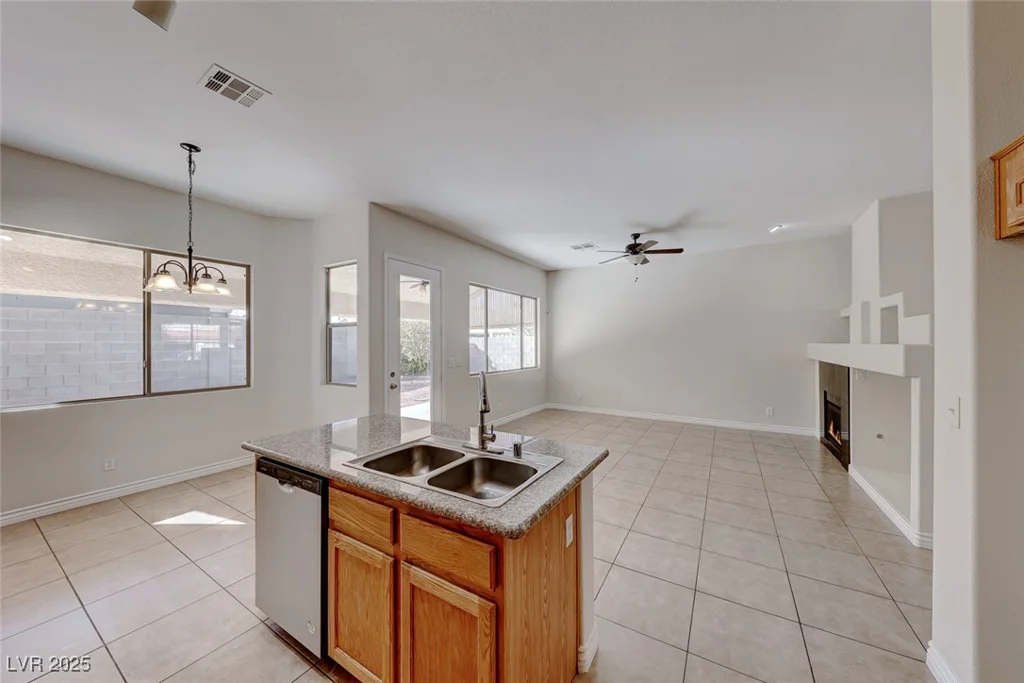 1035 Dodger Blue, Las Vegas, NV 89123