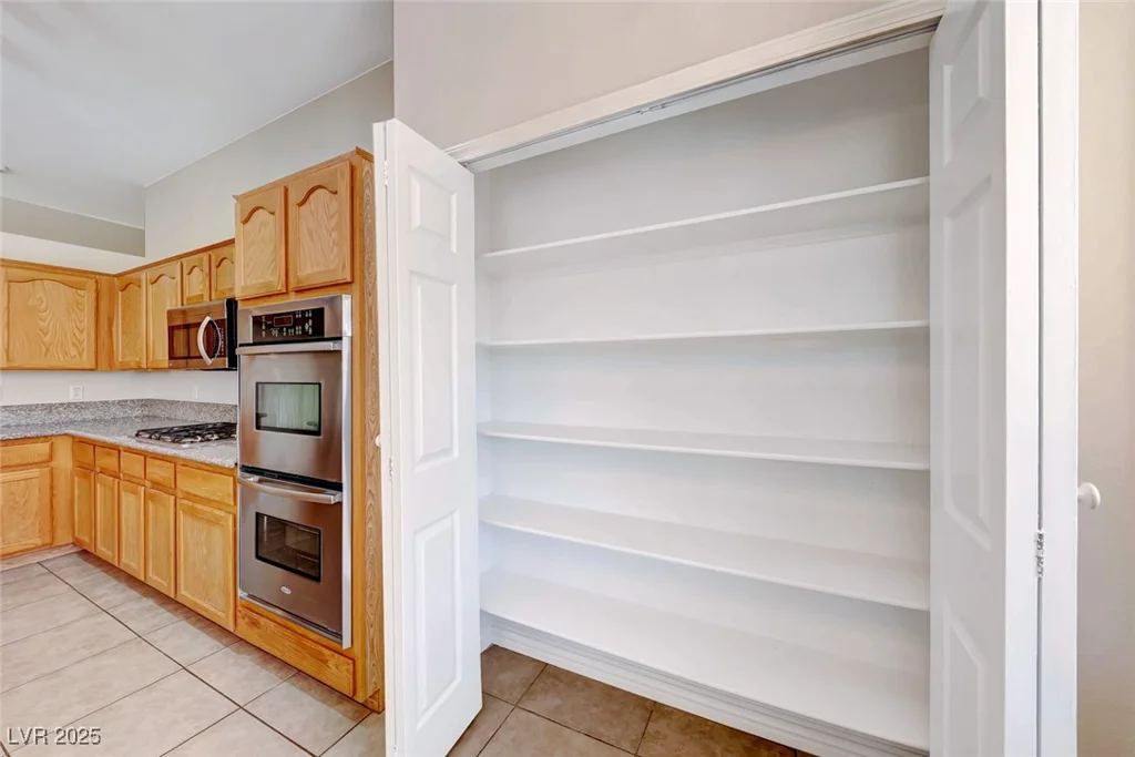 1035 Dodger Blue, Las Vegas, NV 89123