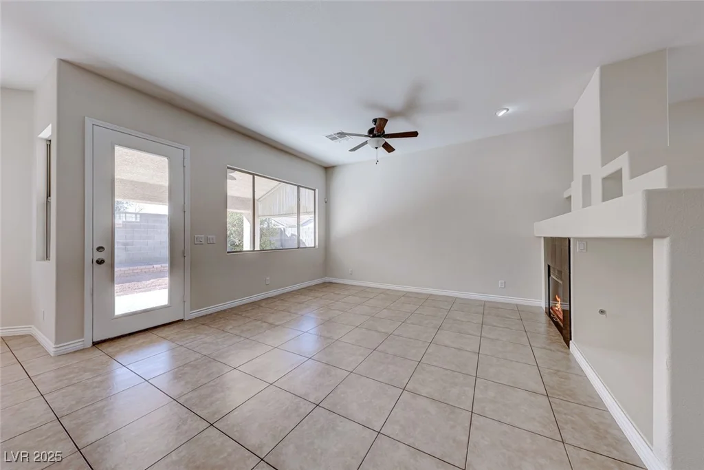1035 Dodger Blue, Las Vegas, NV 89123