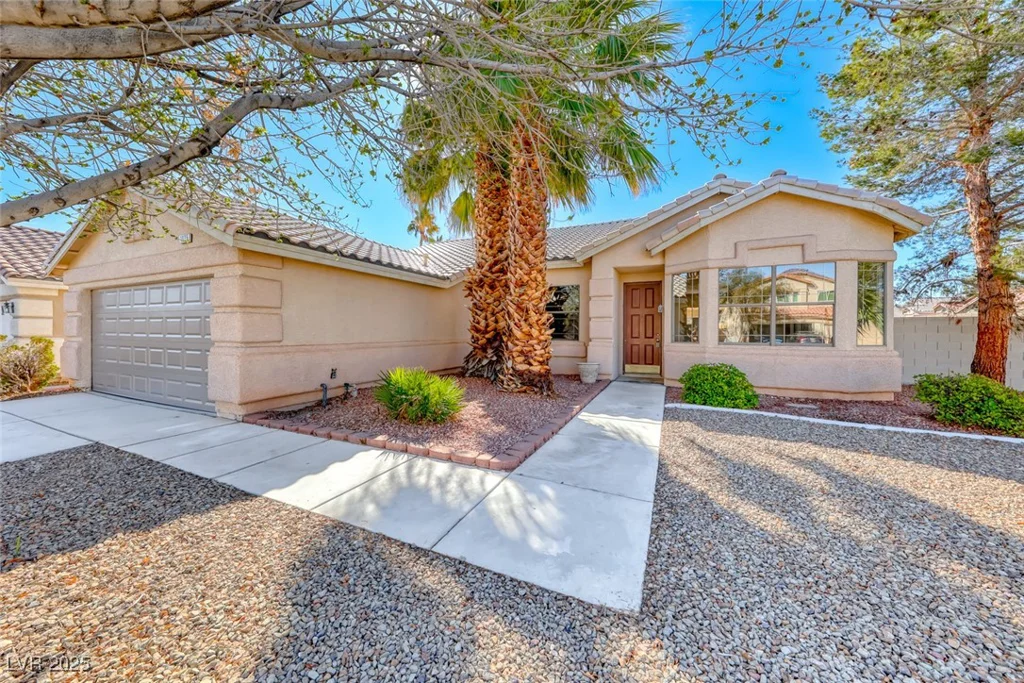 1035 Dodger Blue, Las Vegas, NV 89123