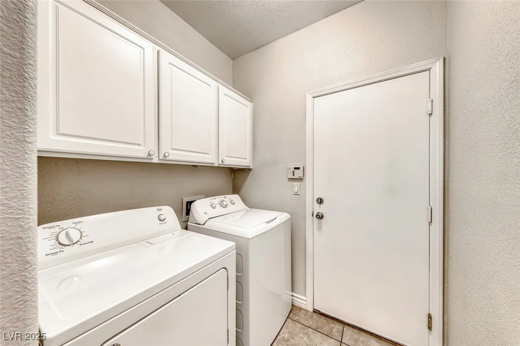 1035 Dodger Blue, Las Vegas, NV 89123