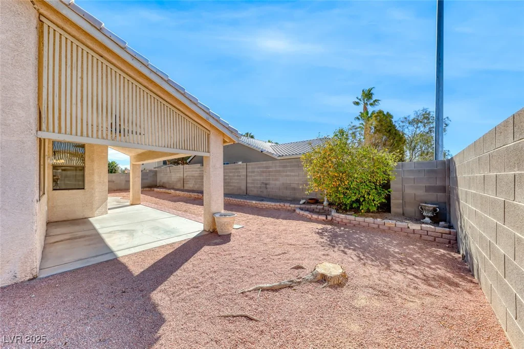 1035 Dodger Blue, Las Vegas, NV 89123