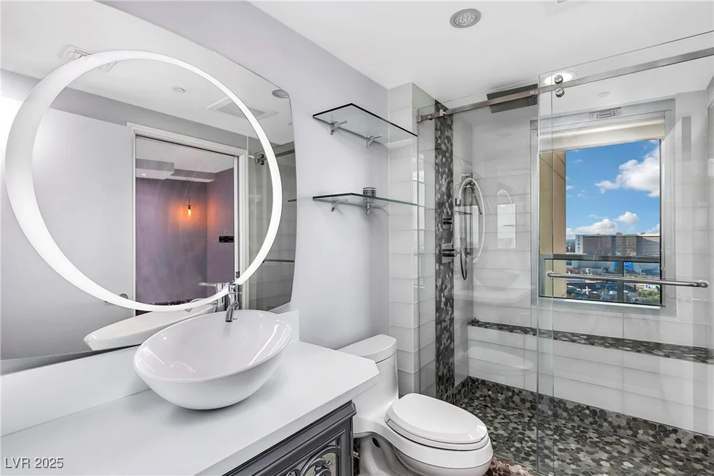322 Karen, Las Vegas, NV 89109