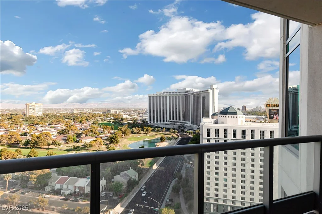322 Karen, Las Vegas, NV 89109