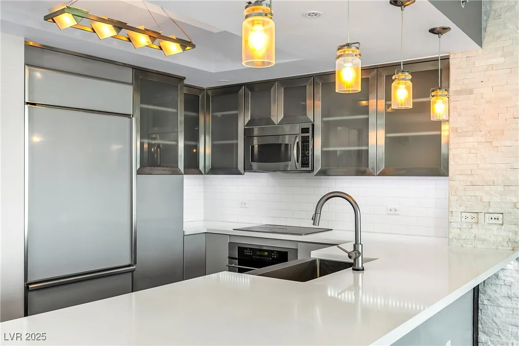 322 Karen, Las Vegas, NV 89109