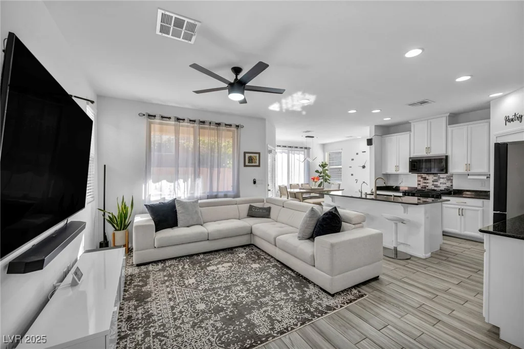 854 Earth Luster, Las Vegas, NV 89178