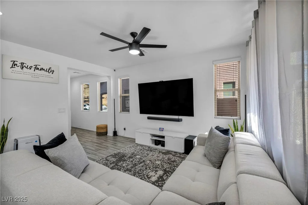 854 Earth Luster, Las Vegas, NV 89178
