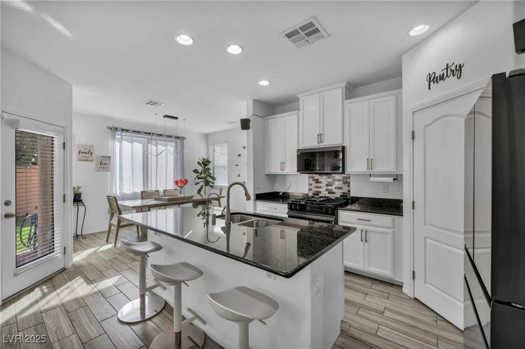 854 Earth Luster, Las Vegas, NV 89178