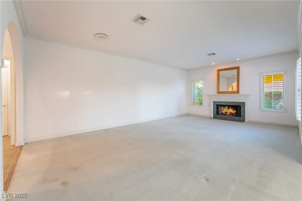 8701 Robinson Ridge, Las Vegas, NV 89117
