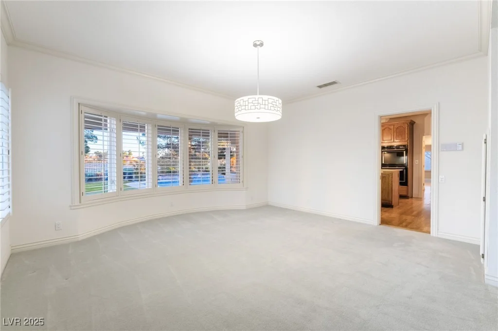 8701 Robinson Ridge, Las Vegas, NV 89117