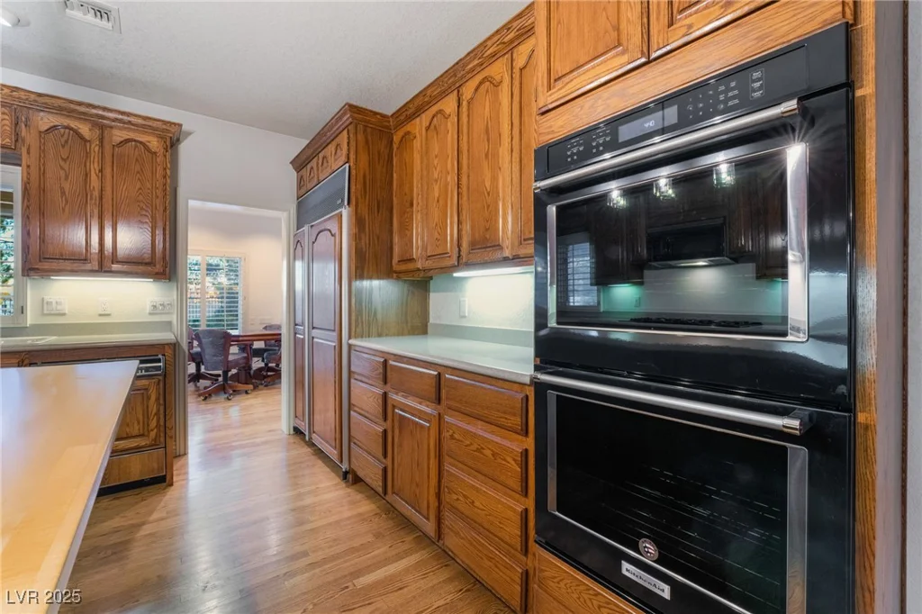 8701 Robinson Ridge, Las Vegas, NV 89117