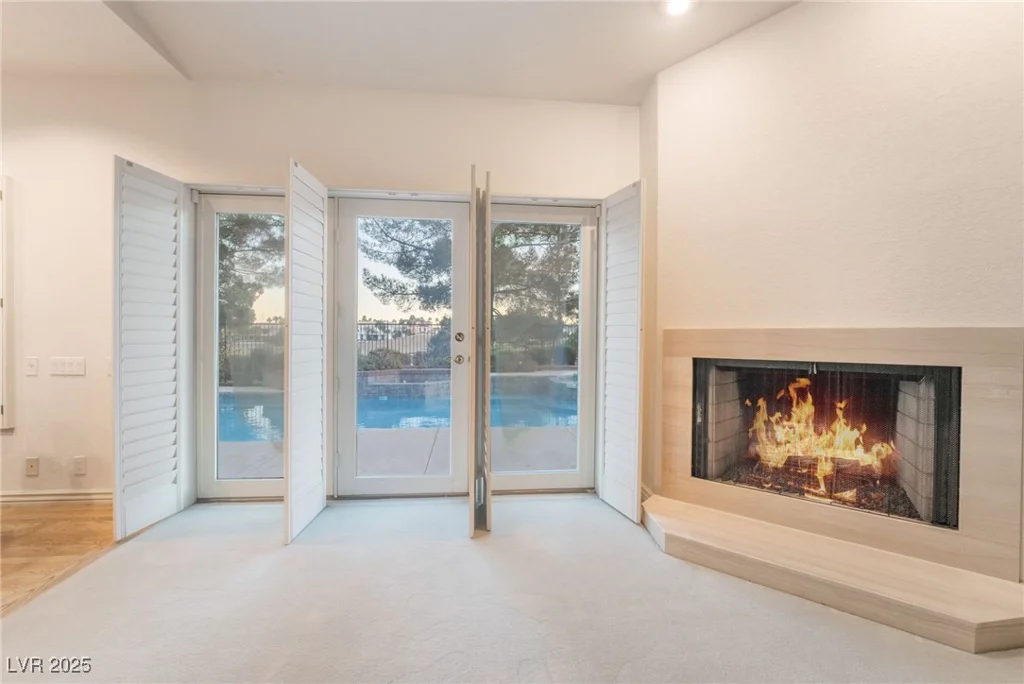 8701 Robinson Ridge, Las Vegas, NV 89117