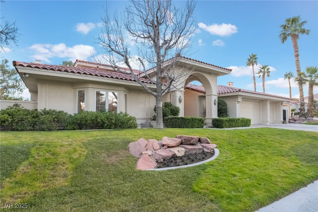 8701 Robinson Ridge, Las Vegas, NV 89117