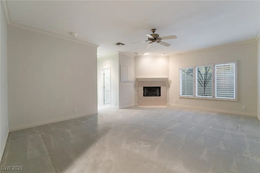 8701 Robinson Ridge, Las Vegas, NV 89117