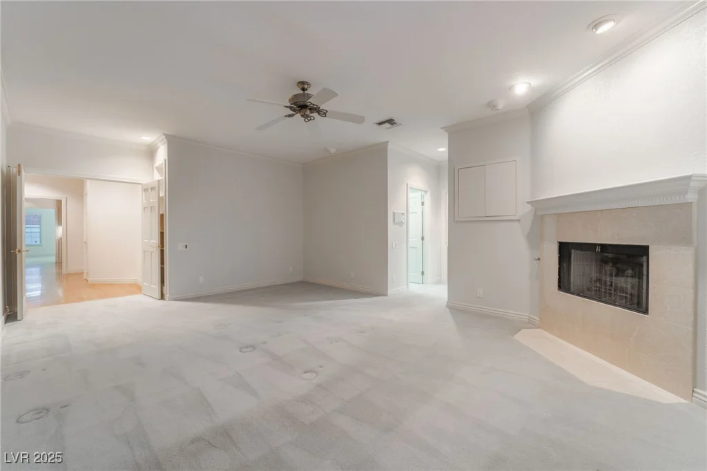 8701 Robinson Ridge, Las Vegas, NV 89117