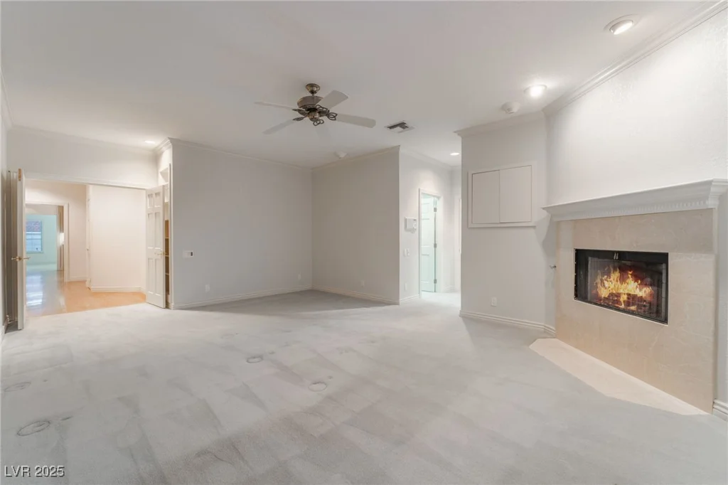 8701 Robinson Ridge, Las Vegas, NV 89117