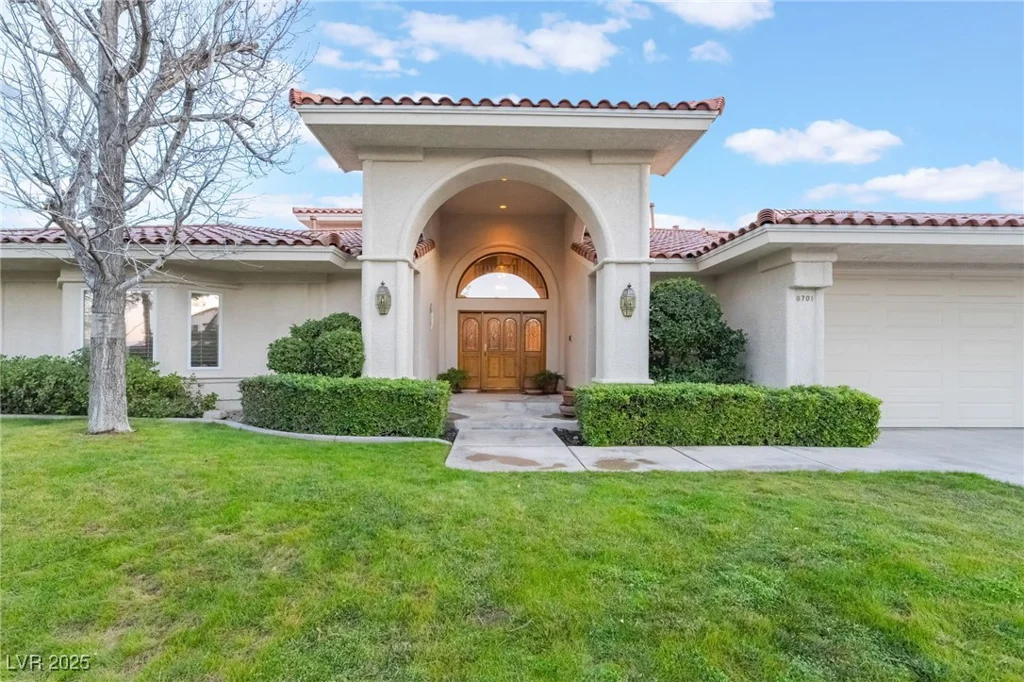 8701 Robinson Ridge, Las Vegas, NV 89117