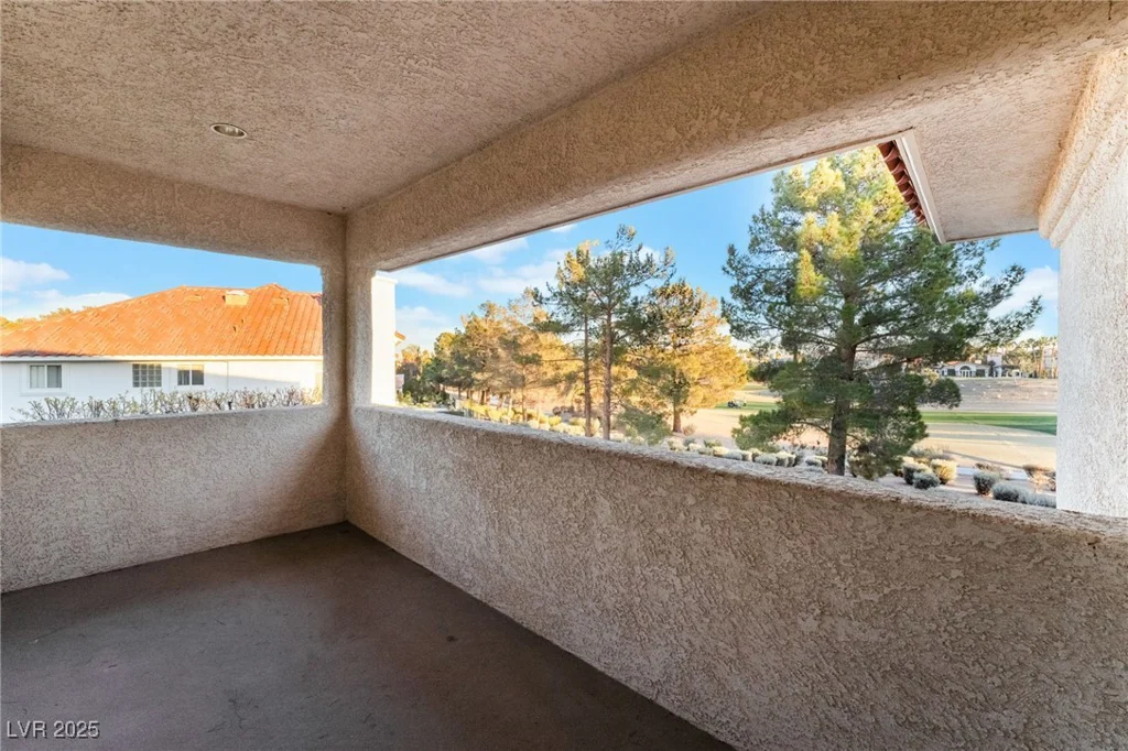 8701 Robinson Ridge, Las Vegas, NV 89117