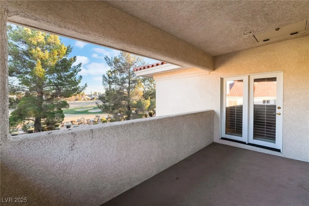 8701 Robinson Ridge, Las Vegas, NV 89117
