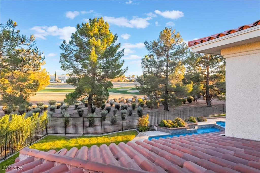 8701 Robinson Ridge, Las Vegas, NV 89117