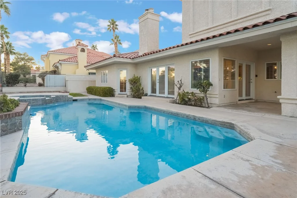 8701 Robinson Ridge, Las Vegas, NV 89117