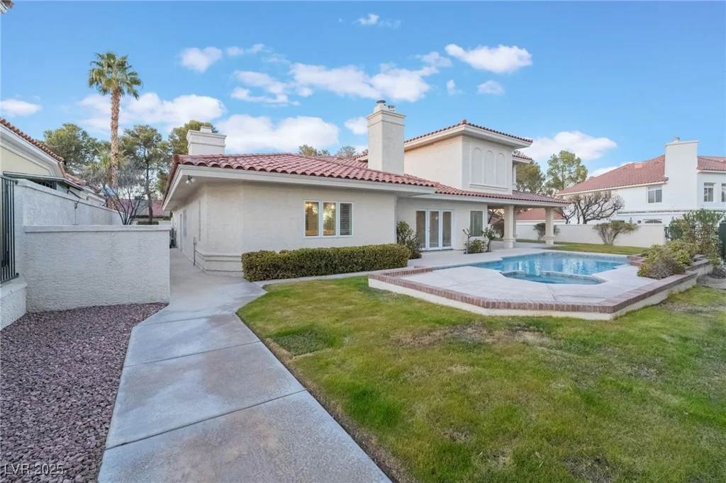 8701 Robinson Ridge, Las Vegas, NV 89117