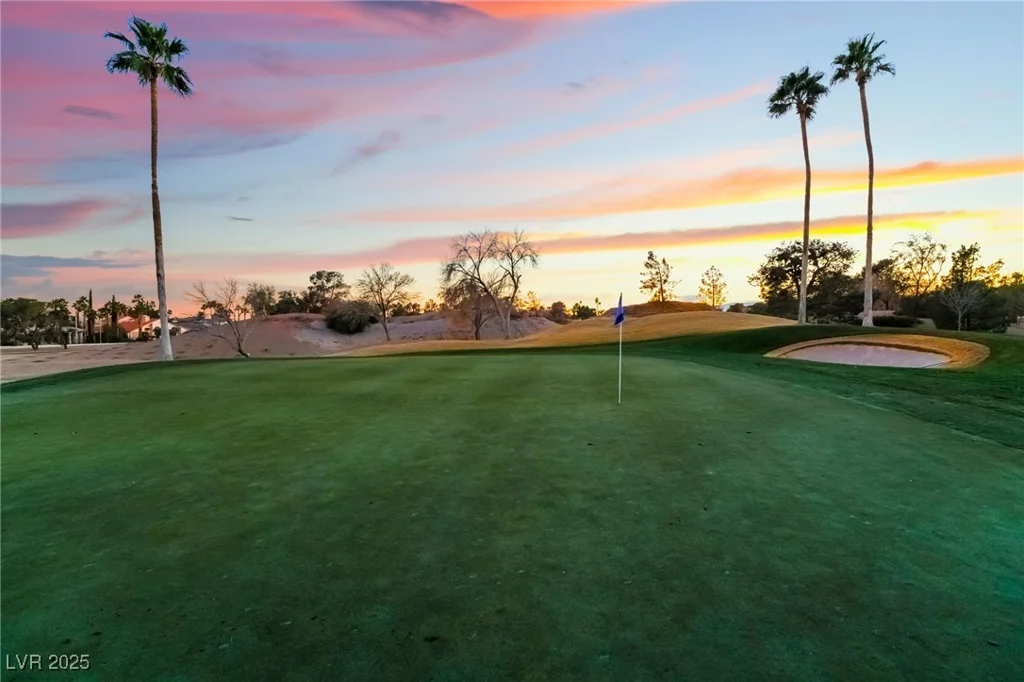 8701 Robinson Ridge, Las Vegas, NV 89117