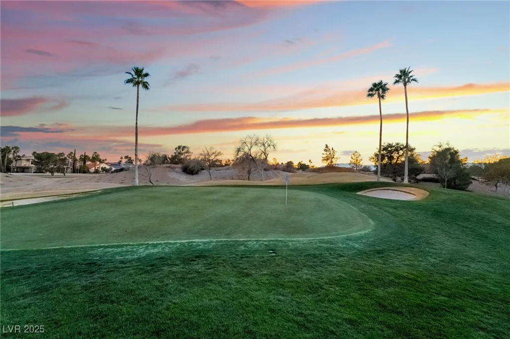 8701 Robinson Ridge, Las Vegas, NV 89117