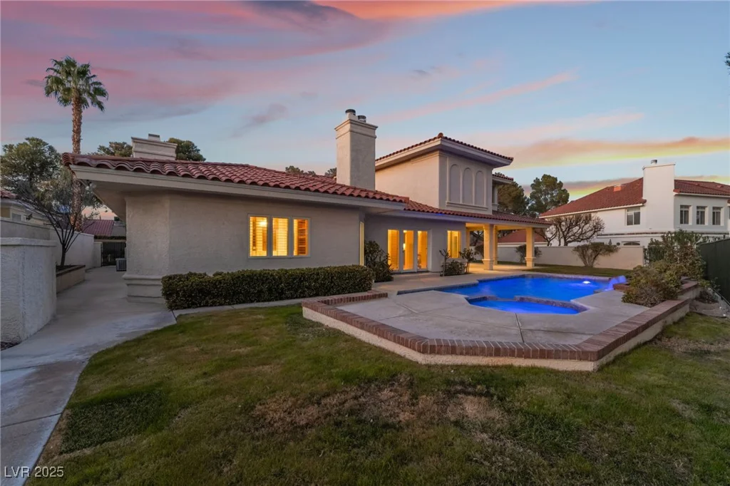 8701 Robinson Ridge, Las Vegas, NV 89117