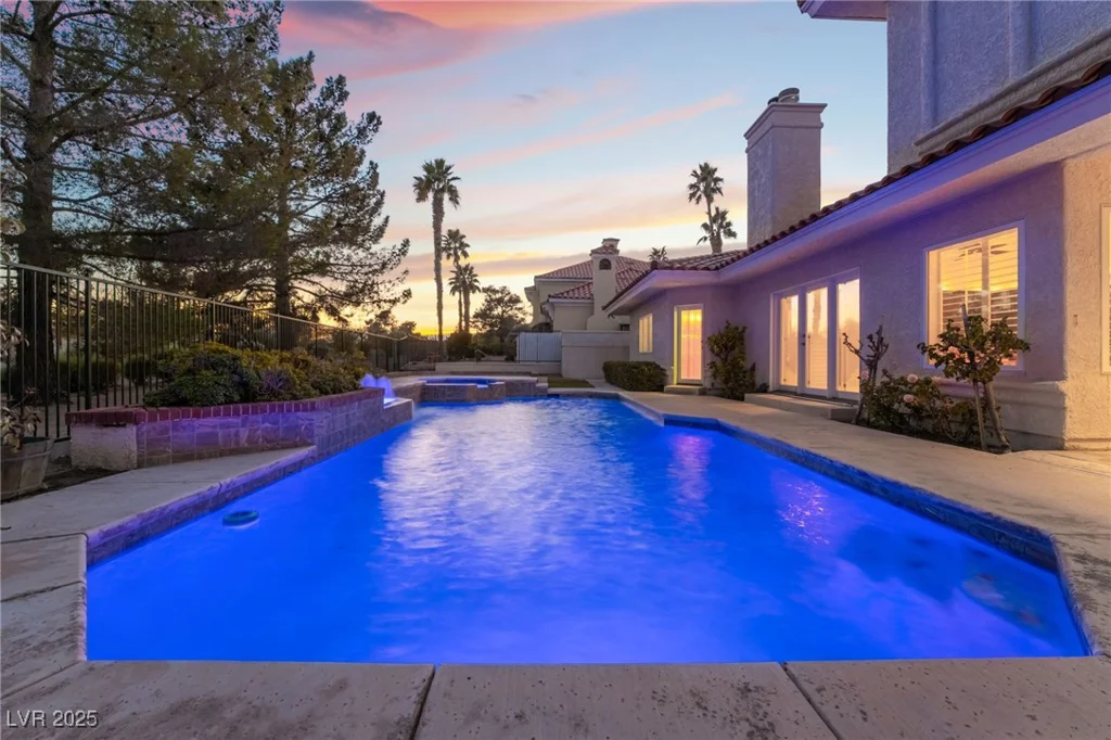 8701 Robinson Ridge, Las Vegas, NV 89117