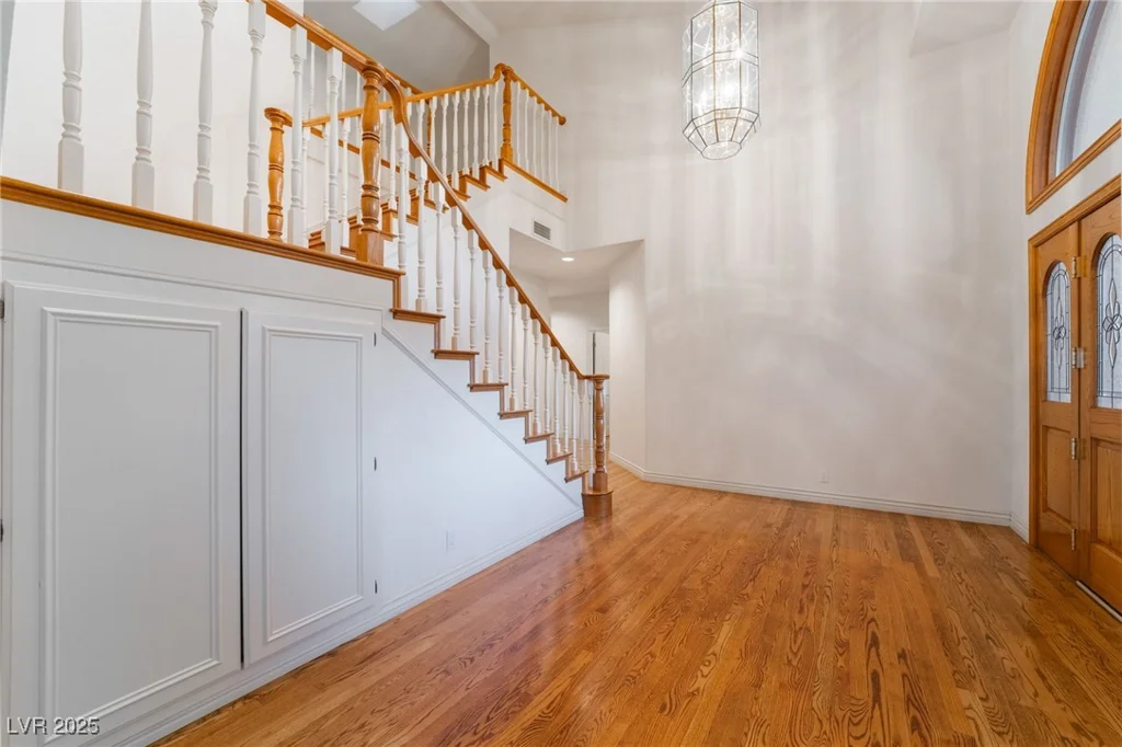 8701 Robinson Ridge, Las Vegas, NV 89117
