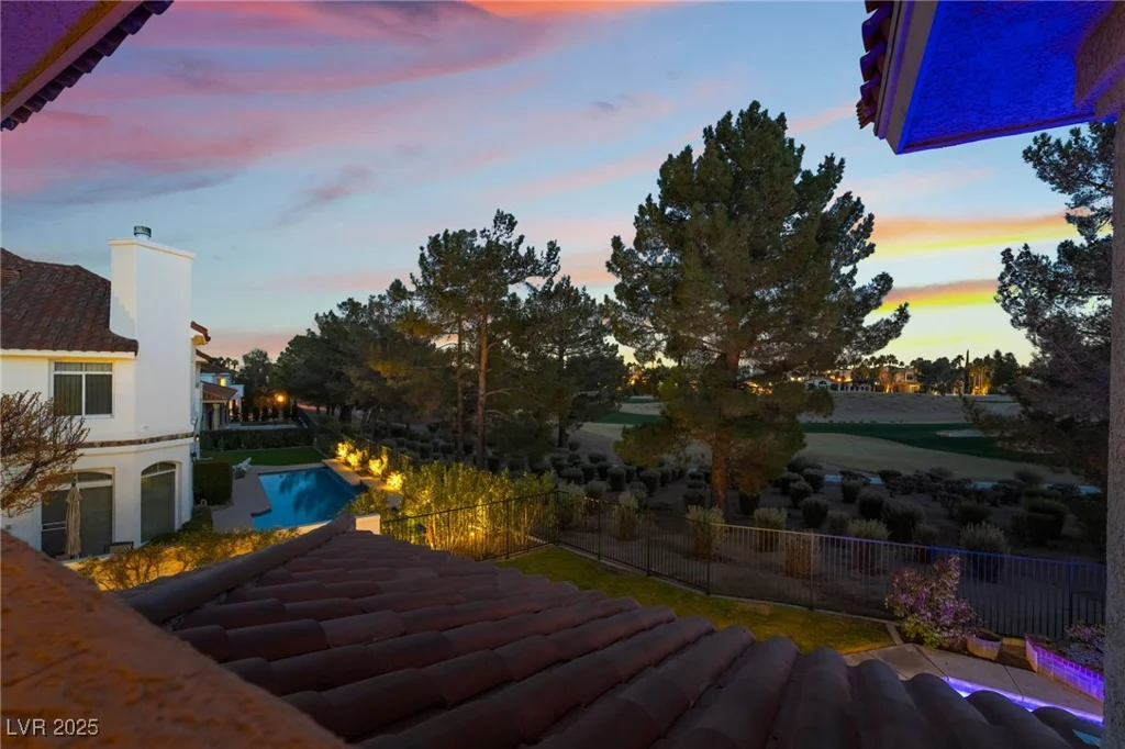 8701 Robinson Ridge, Las Vegas, NV 89117