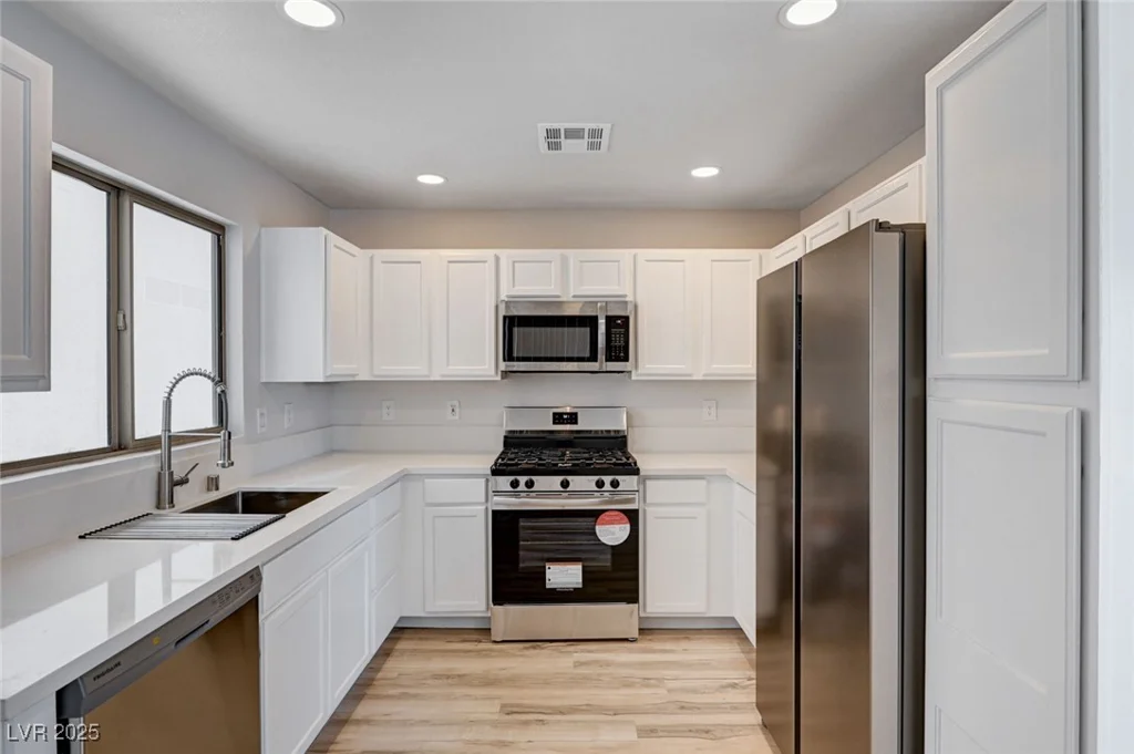 4839 Englewood, Las Vegas, NV 89139
