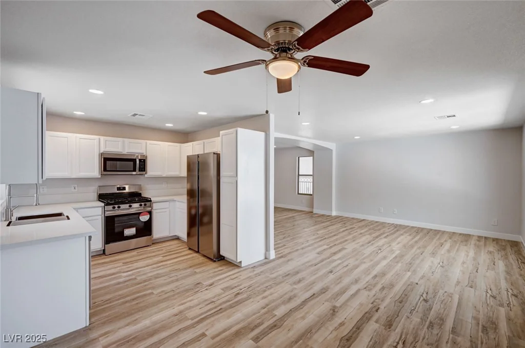 4839 Englewood, Las Vegas, NV 89139