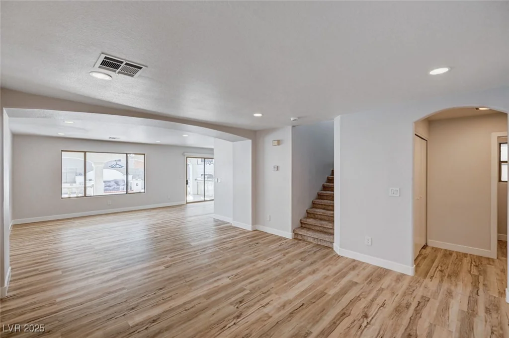 4839 Englewood, Las Vegas, NV 89139