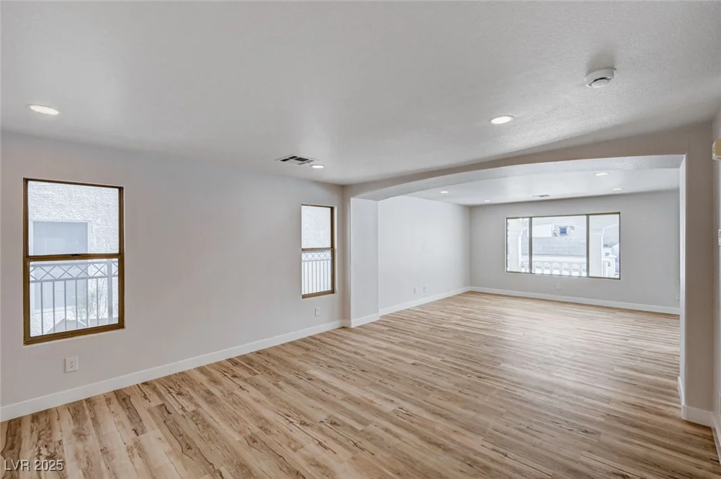 4839 Englewood, Las Vegas, NV 89139