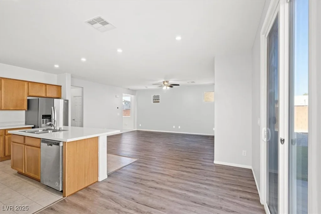 430 Shimmering Sands, North Las Vegas, NV 89031