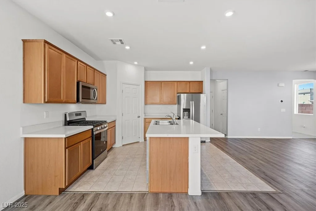 430 Shimmering Sands, North Las Vegas, NV 89031