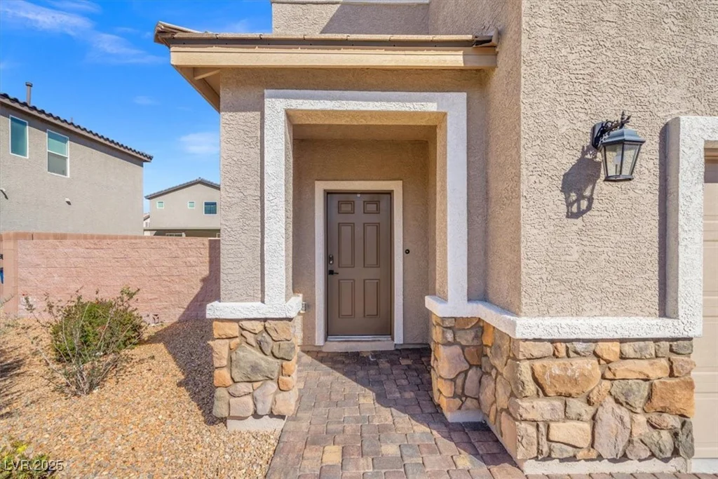 430 Shimmering Sands, North Las Vegas, NV 89031