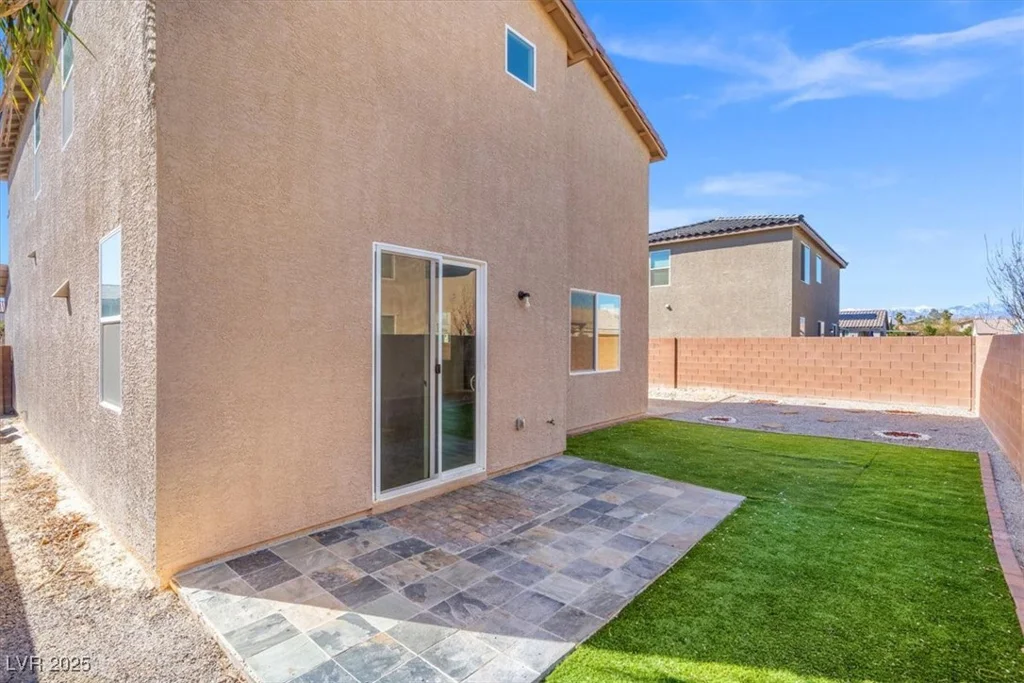 430 Shimmering Sands, North Las Vegas, NV 89031