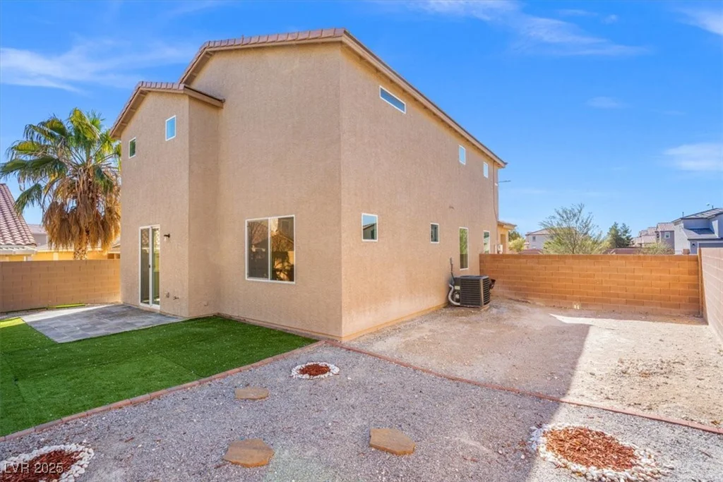 430 Shimmering Sands, North Las Vegas, NV 89031