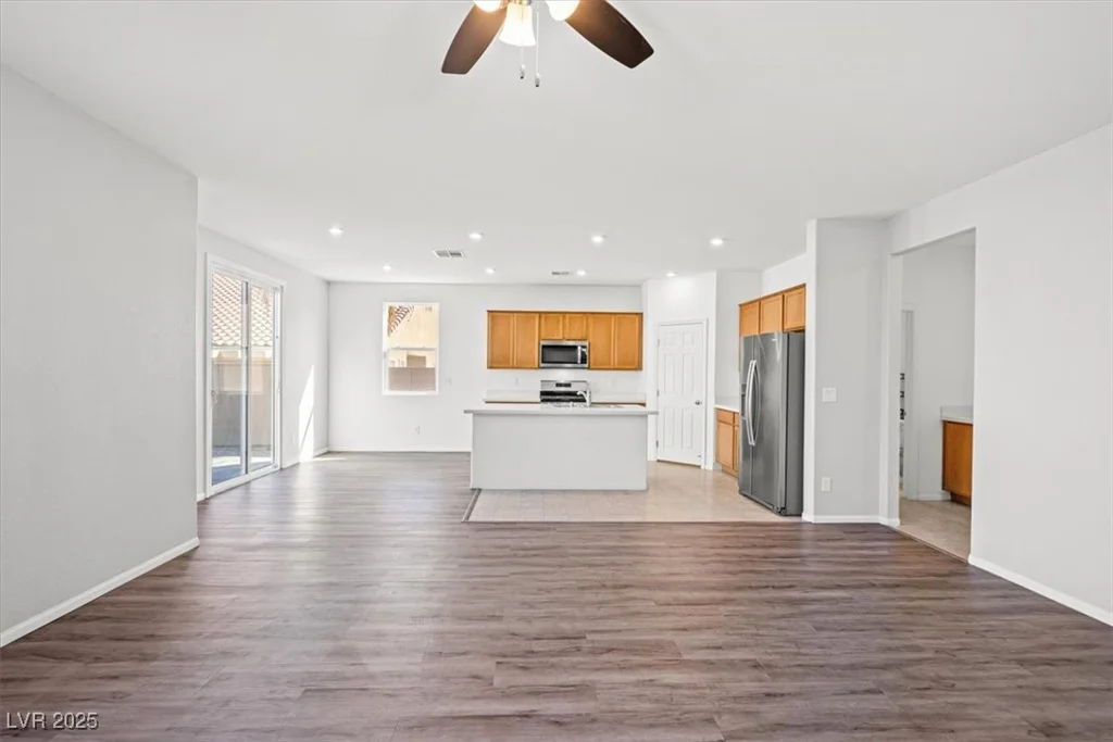 430 Shimmering Sands, North Las Vegas, NV 89031