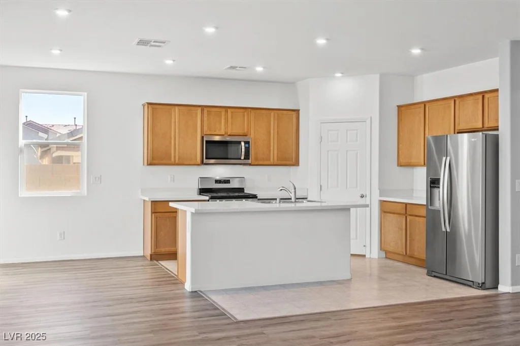 430 Shimmering Sands, North Las Vegas, NV 89031