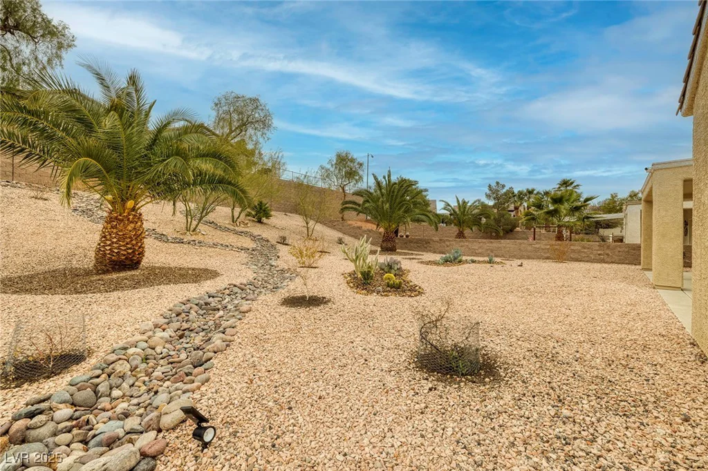 1616 Langston Hughes, Henderson, NV 89052