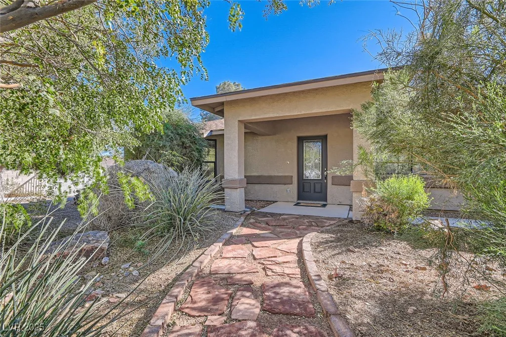 6925 Donald Nelson, Las Vegas, NV 89131