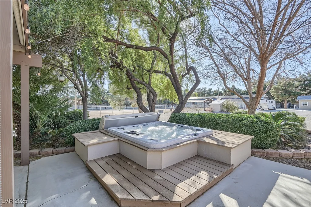 6925 Donald Nelson, Las Vegas, NV 89131