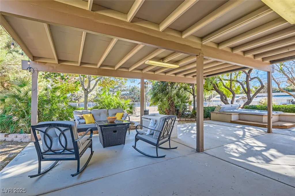 6925 Donald Nelson, Las Vegas, NV 89131