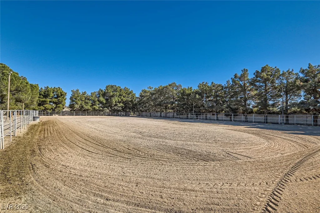 6925 Donald Nelson, Las Vegas, NV 89131