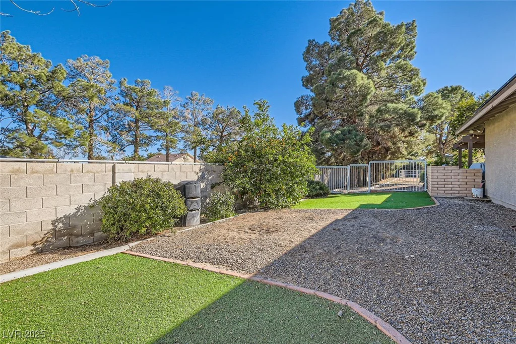 6925 Donald Nelson, Las Vegas, NV 89131