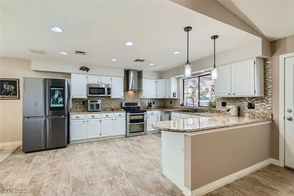 6925 Donald Nelson, Las Vegas, NV 89131